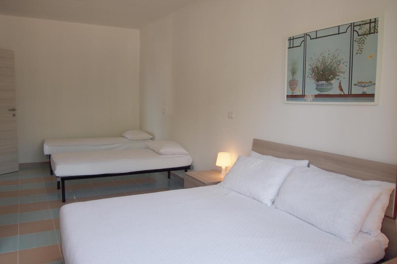 Le Rose Beach & Suites Appartamenti Fronte Mare A Villarosa Martinsicuro Kültér fotó