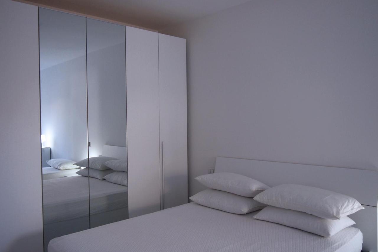 Le Rose Beach & Suites Appartamenti Fronte Mare A Villarosa Martinsicuro Kültér fotó
